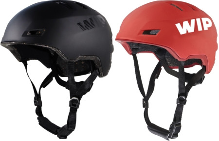 Forward Sailing Helm PRO WIP 2,0 Rot, Pink oder Stealth Black 52 - 56 cm