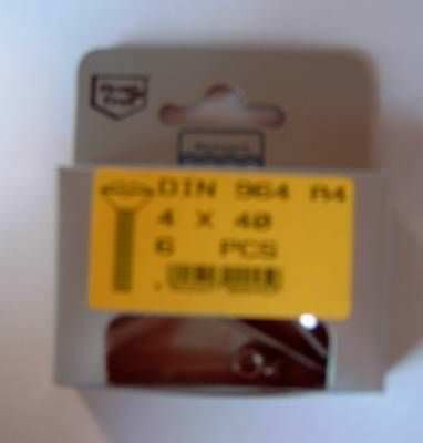 Blisterpack Linsenkopfgewindeschraube M4 x 40 mm