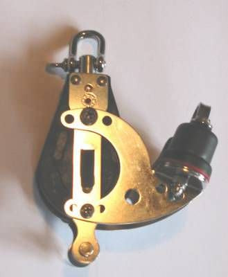 Ratschblock, 1 Rolle mit Hundsfott und Schotklemme, kugelgelagert